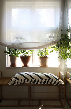 Volangkudde diagonal svart 35x85