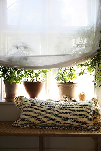 Volangkudde Mini Dot natur/svart 35x85