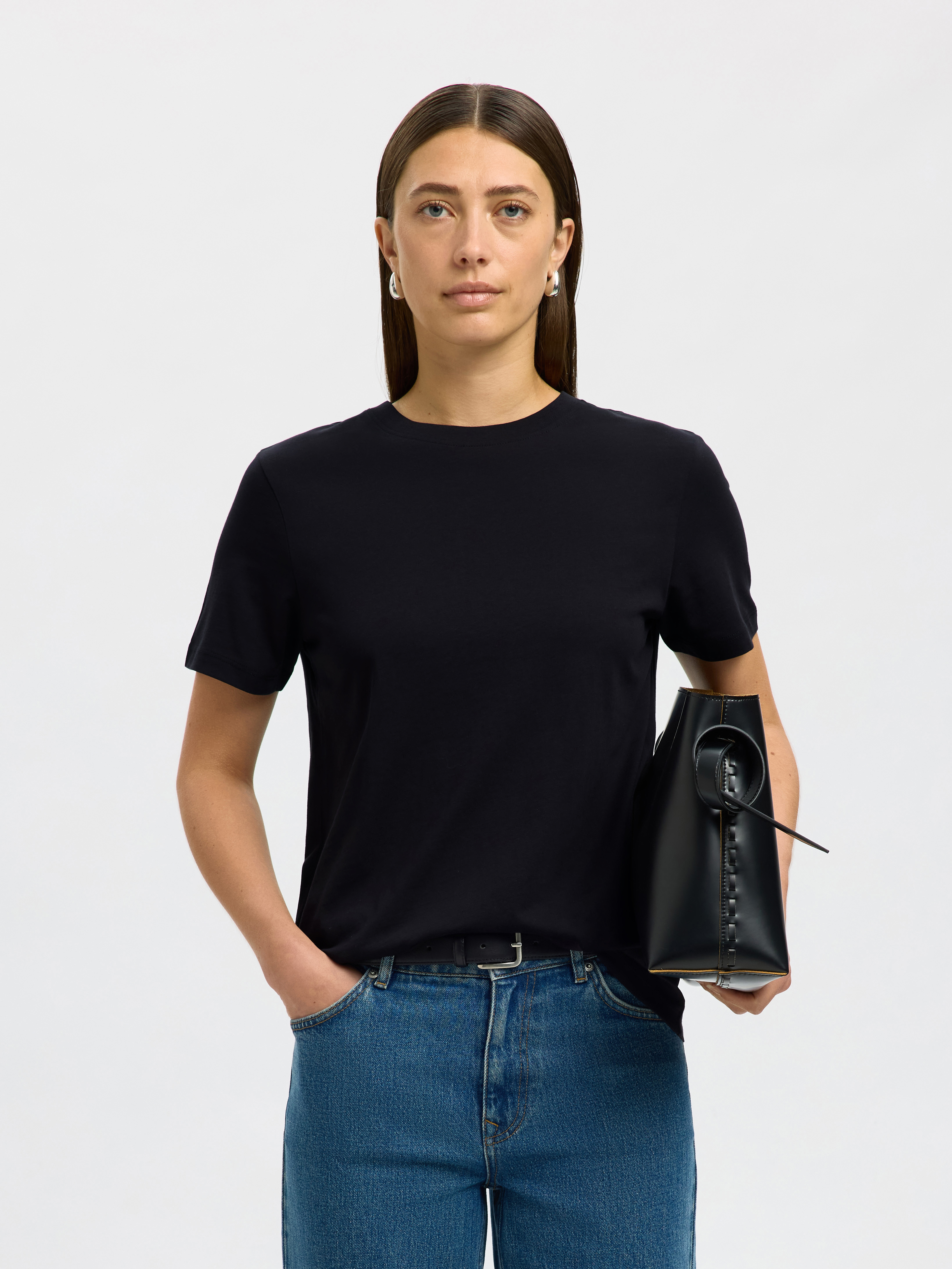 SLFMYESSENTIAL SS O-NECK TEE NOOS Black - 2