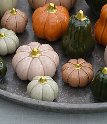 Pumpa sage liten rund 5,5*3,5 cm keramik