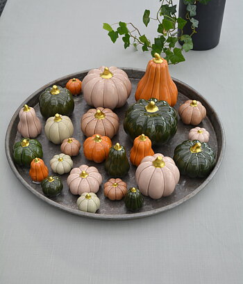 Pumpa sage mellan rund 7,5*6,5 cm keramik