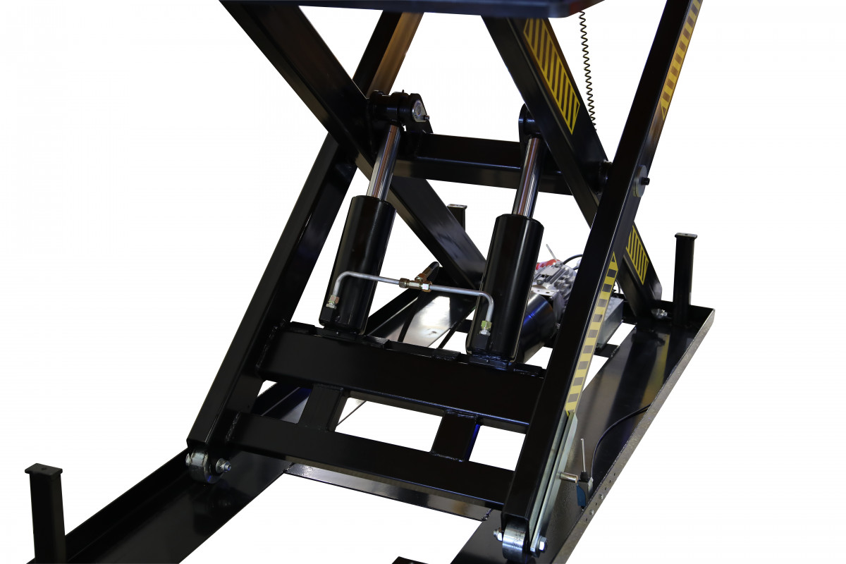 Eldrivet lyftbord  / Maxlast: 4000 kg - 6