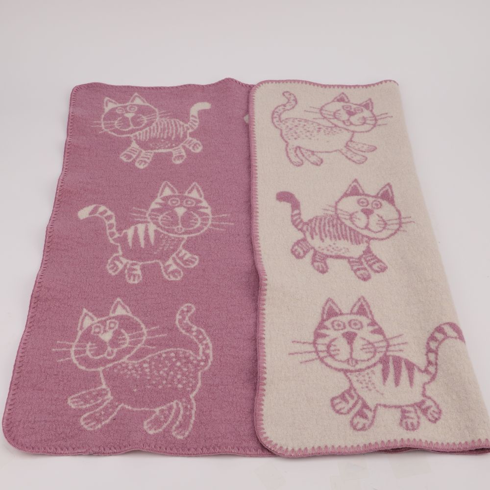 Babyfilt med kattmotiv, färg rosa