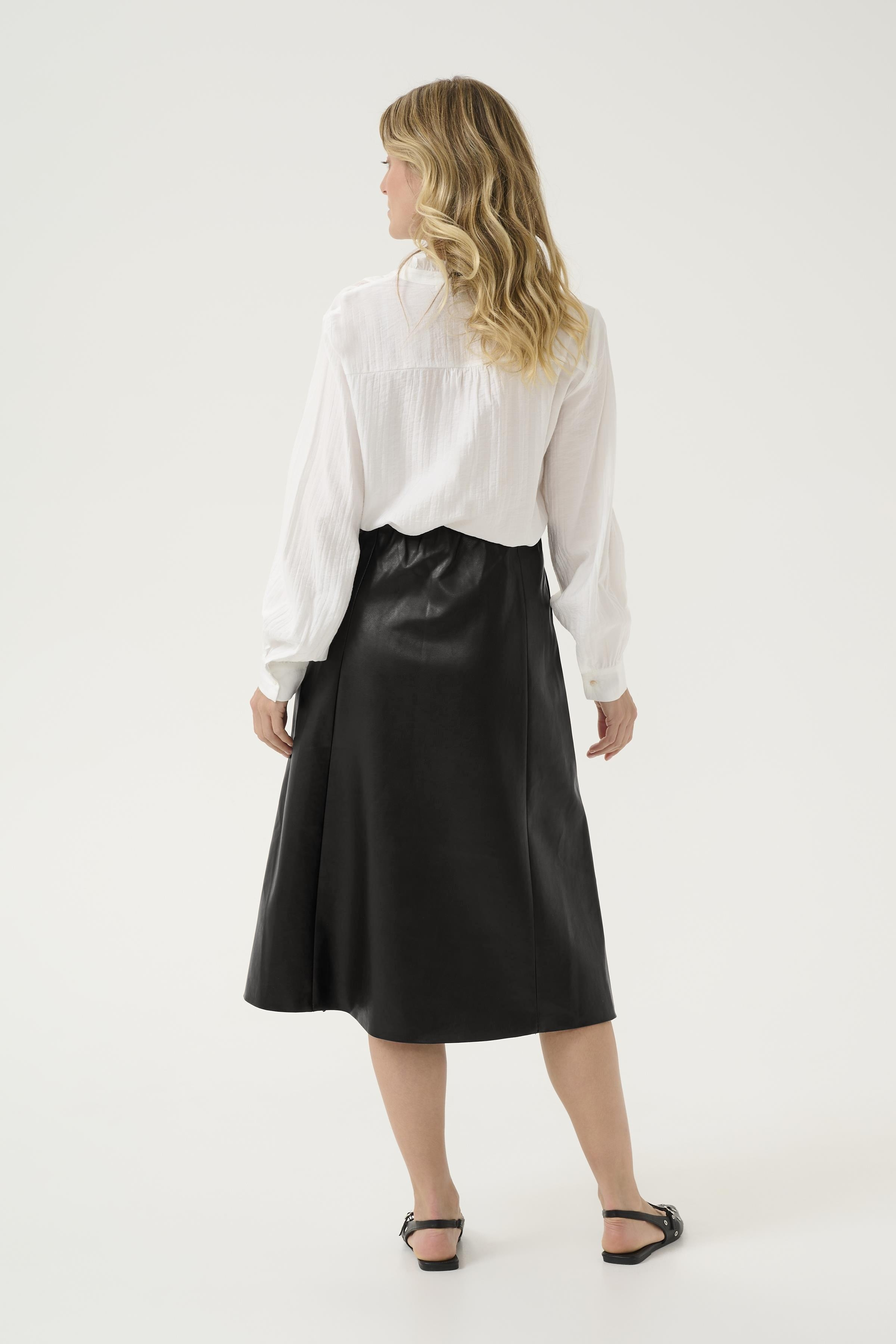 CRPaloma Skirt BPitch Black Kjol i skinnimitation