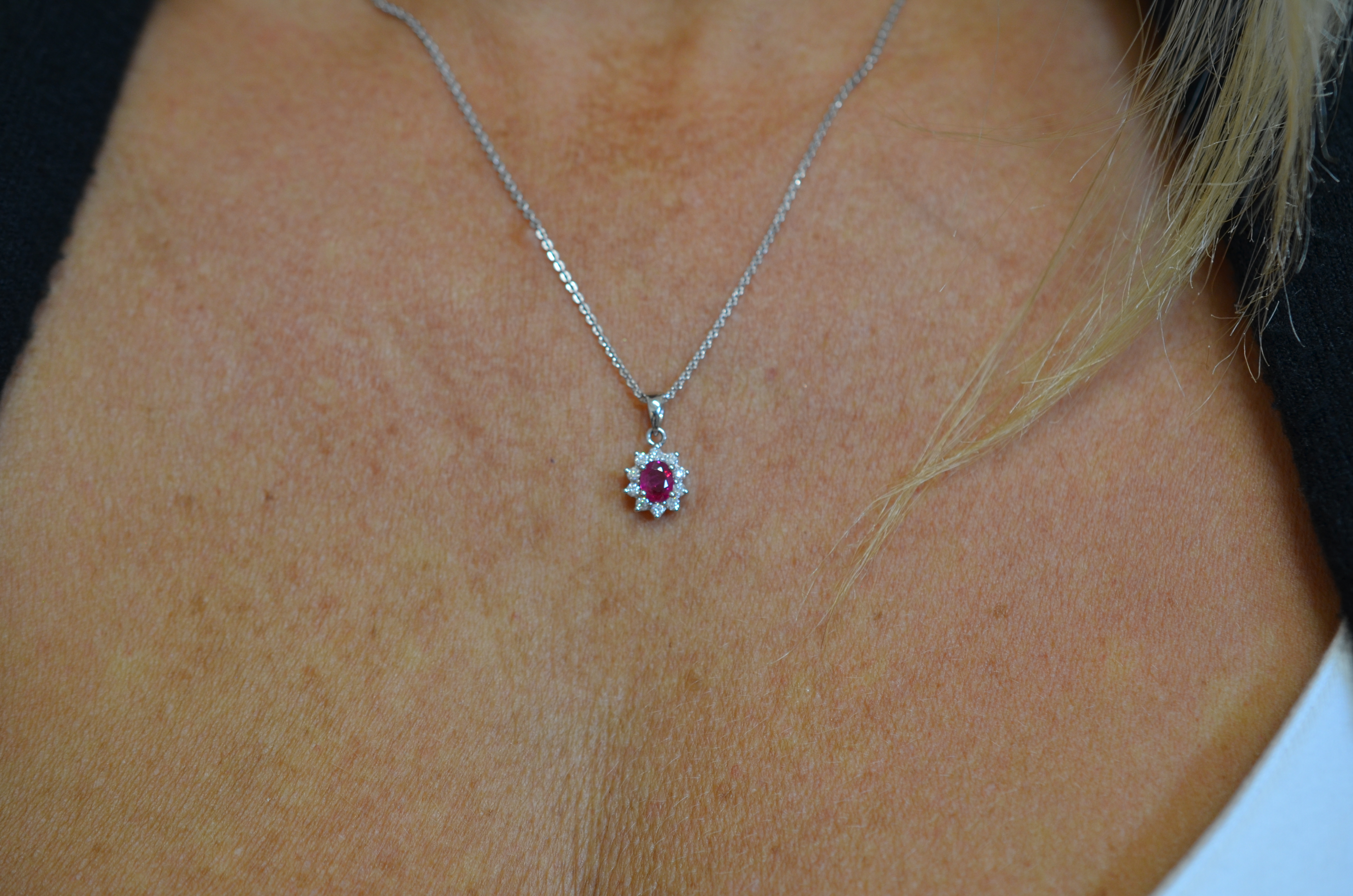 18k White gold pendant with ruby and diamonds - 4
