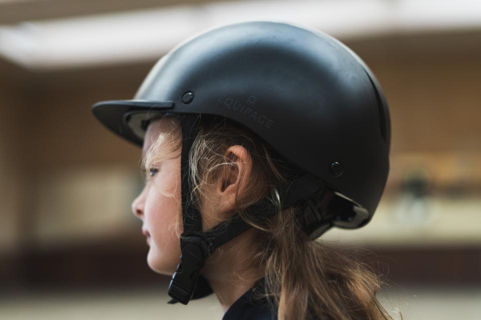 Equipage Vilma Ridehjelm Barn - 4