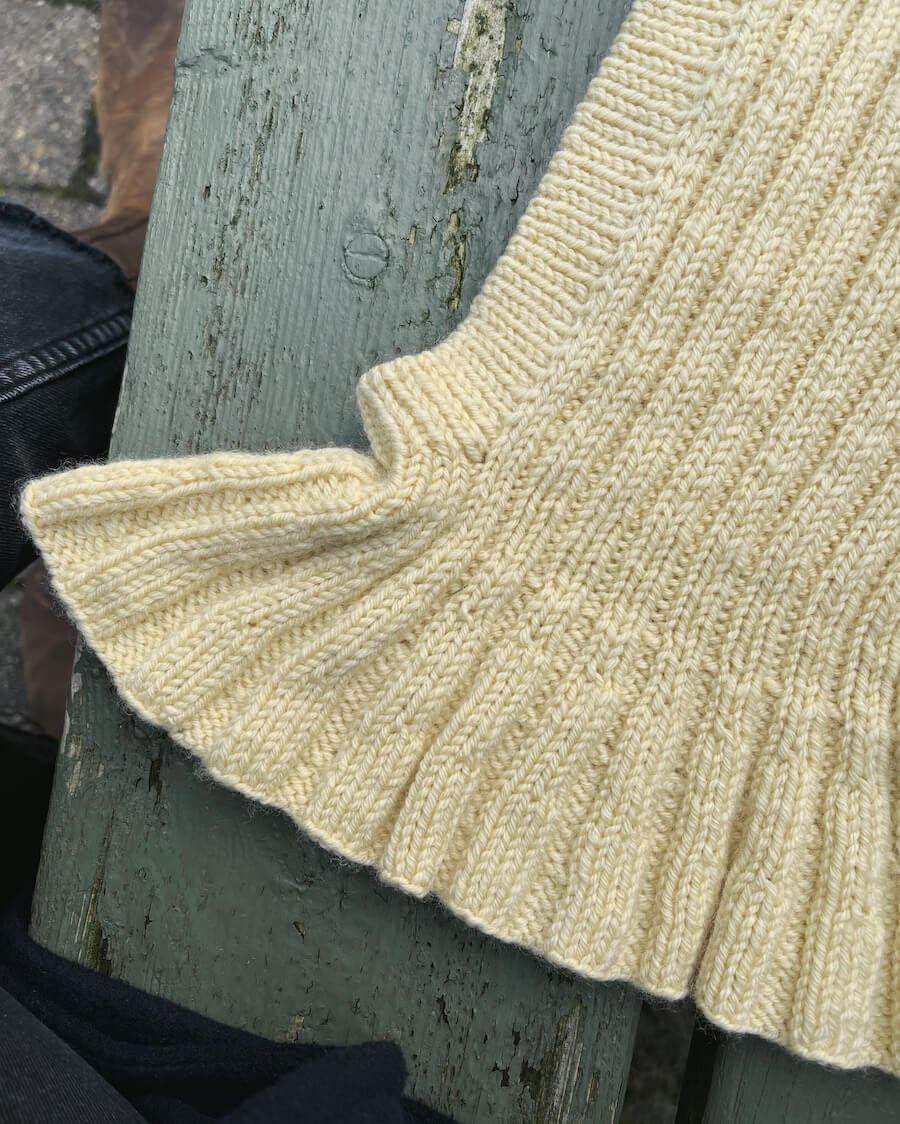 PetiteKnit Sunday Balaclava 6 mån-6 år (26 m resår st 4) - 6