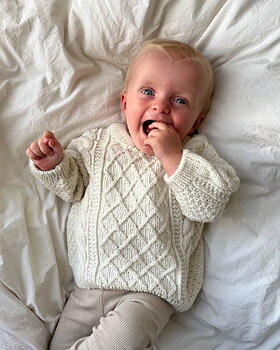 PetiteKnit Moby Sweater Baby (20 m struktur st 4,5)