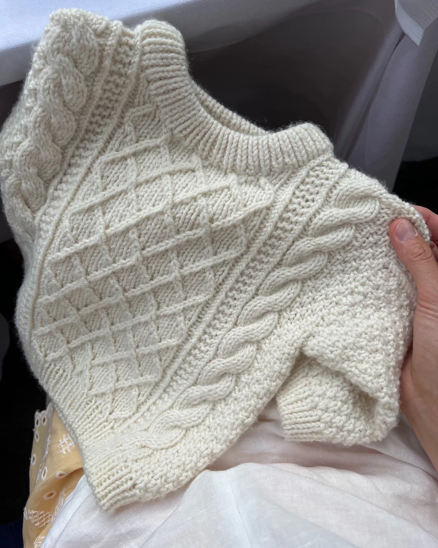 PetiteKnit Moby Sweater Baby (20 m struktur st 4,5) - 3