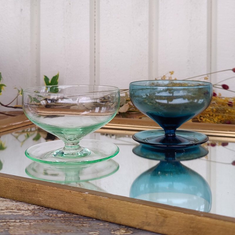  Dessertskål färgat glas