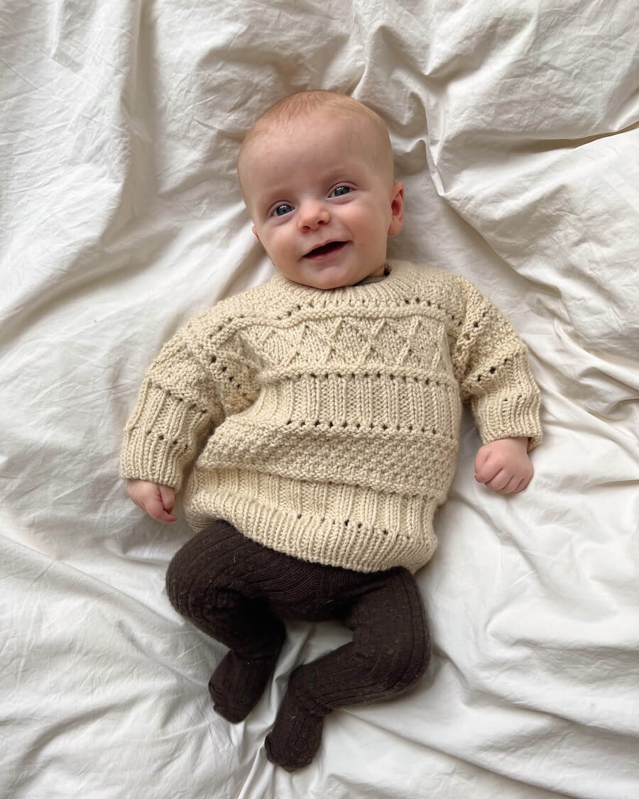 PetiteKnit Ingrid Sweater Baby (20 m struktur st 4,5)