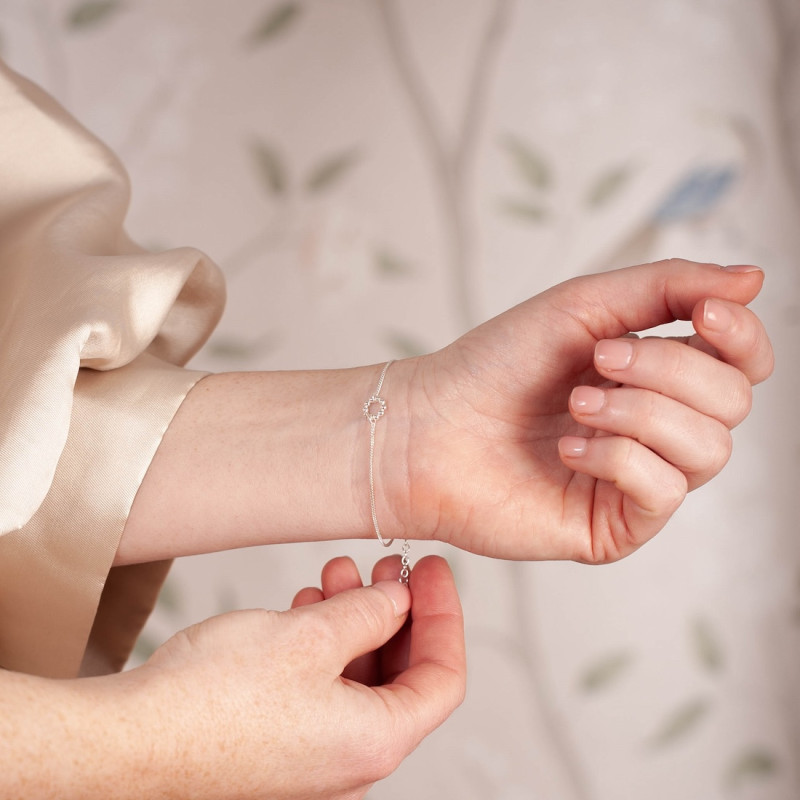 Silverarmband cirkel med pluppar - 3