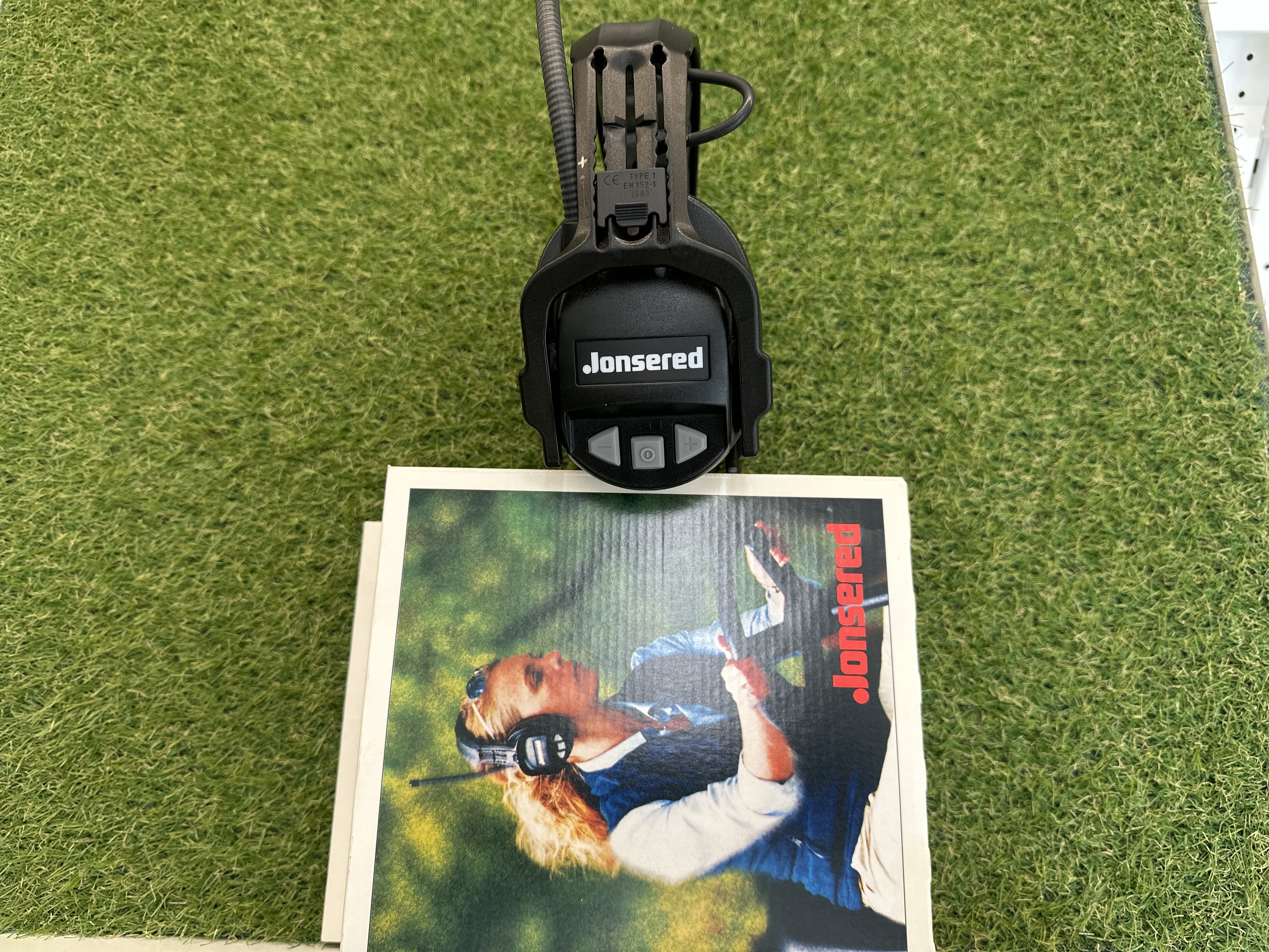 Hörselskydd med FM-radio Jonsered - 2