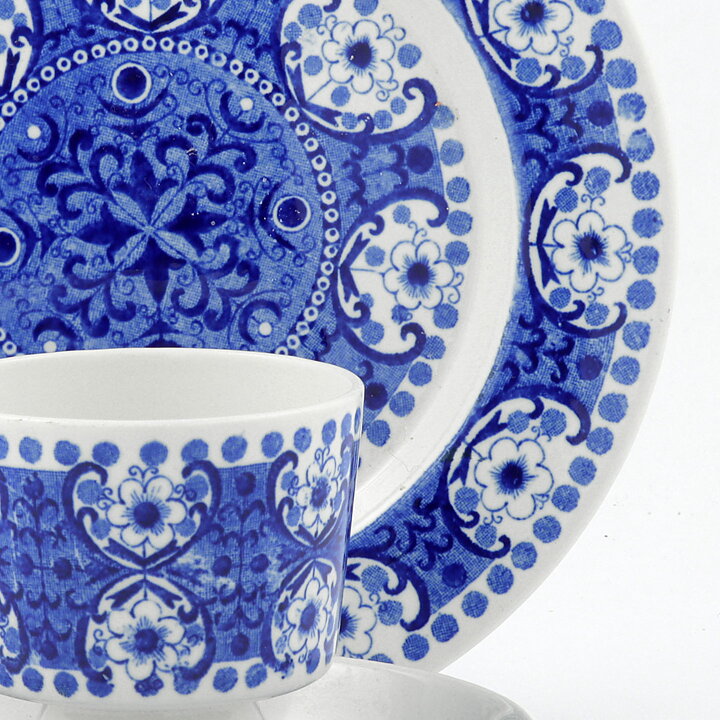ライヤ・ウオシッキネン  Aliシリーズ  コーヒーカップ＆プレート  青色の花模様  9cm/17cm  1961年〈サンプル画像〉