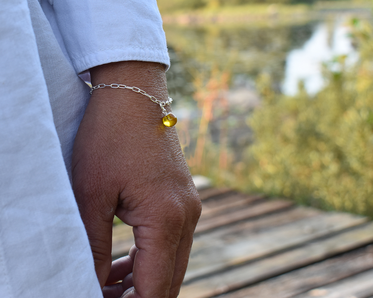 UDDEN HONUNG  - armband i gult 
