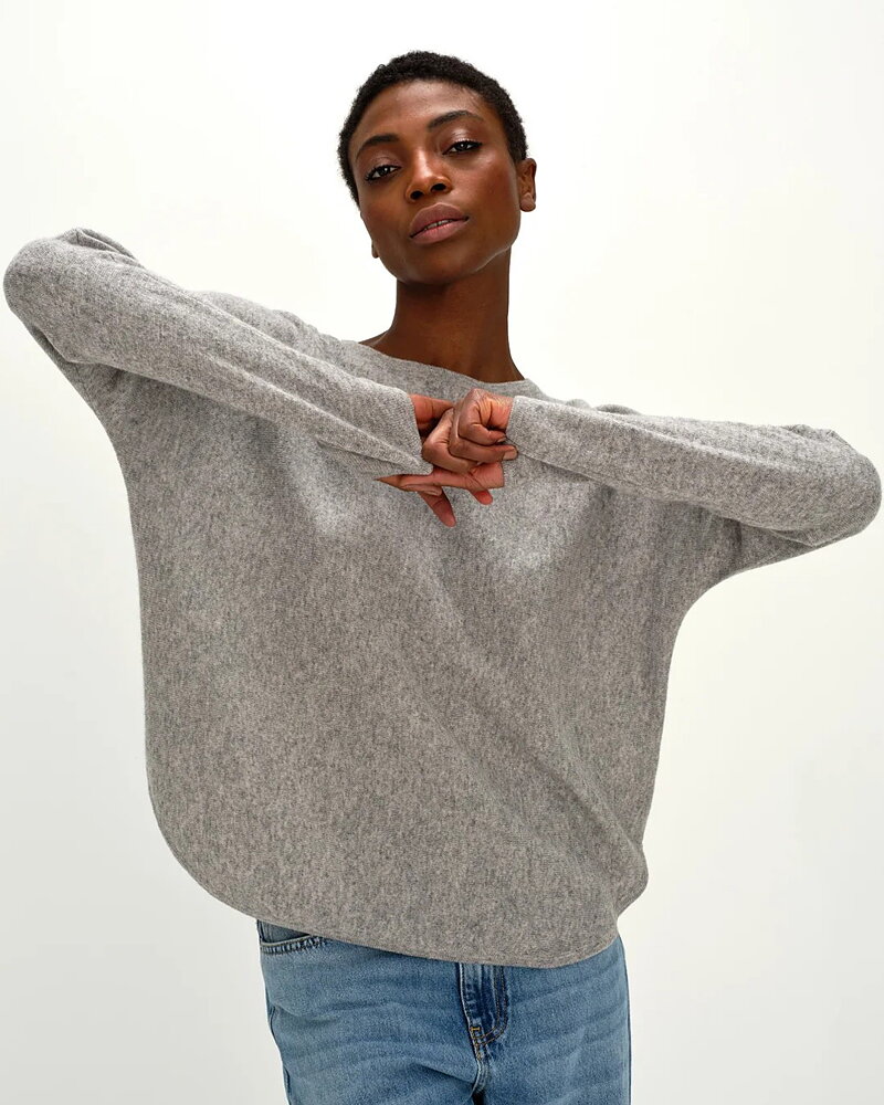 Kashmirjumper curved ljusgrå