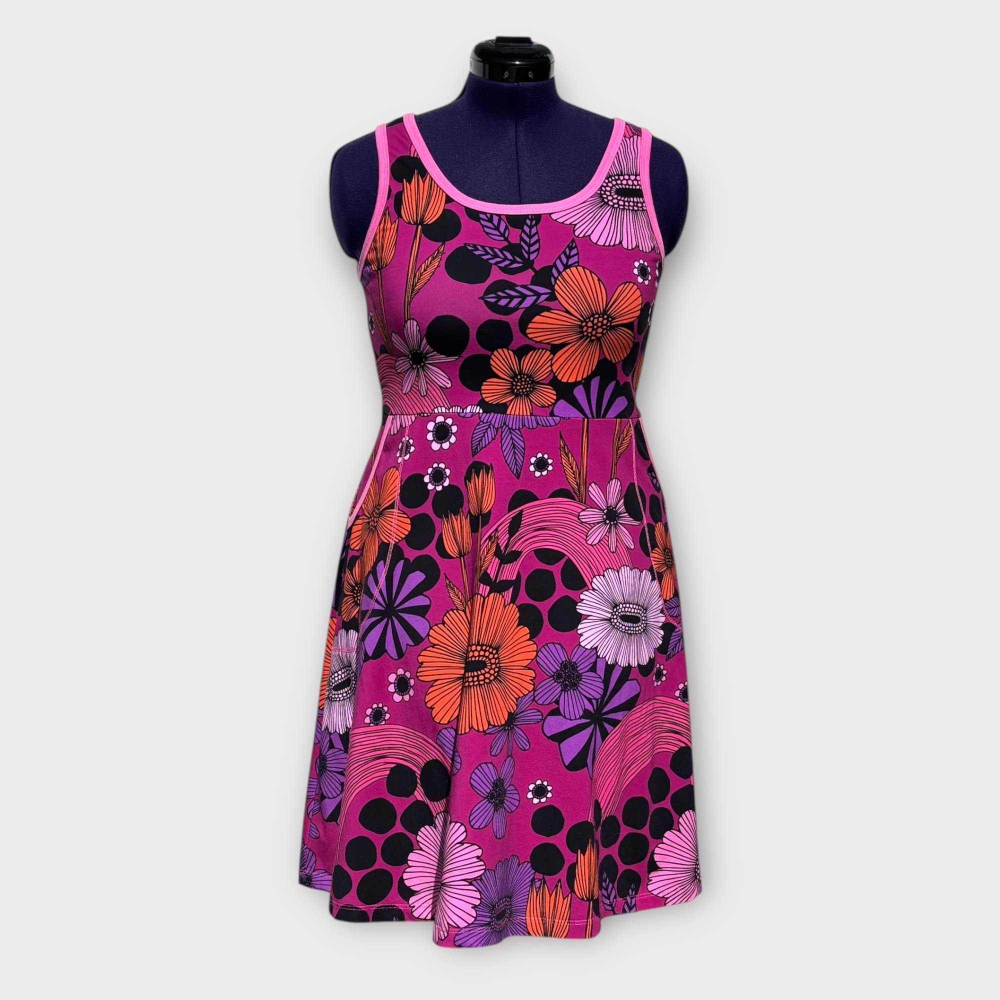 Flower Pop Cerise klänning - Egen design - 10