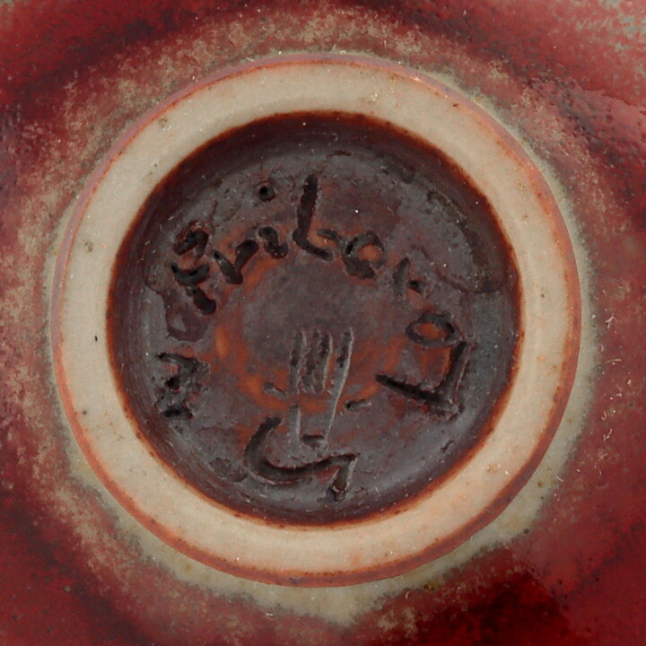 Berndt Friberg (1955) Unique TriangularOxblood/Celadon Bowl 6 cm