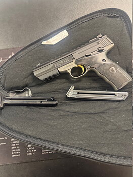 Browning Buck mark black label 4 22lr (Begagnad pris 8000kr)