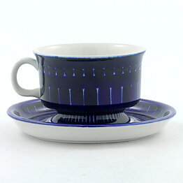 Ulla Procopé (Valencia 1960) Coffee Cup with with Blue Decor 9 cm (5)