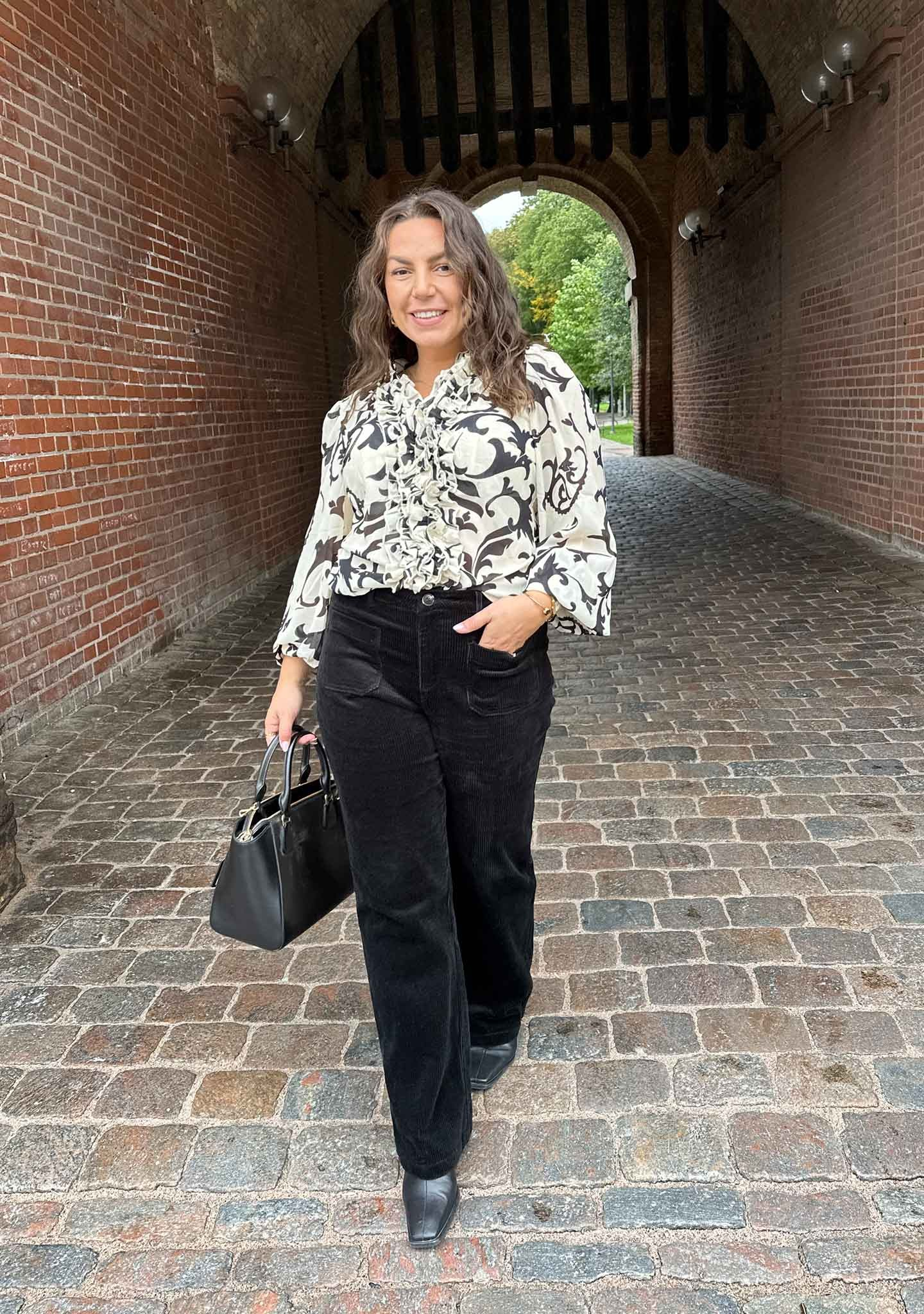 Vibse Ruffle Blouse - Stl. M - Isay