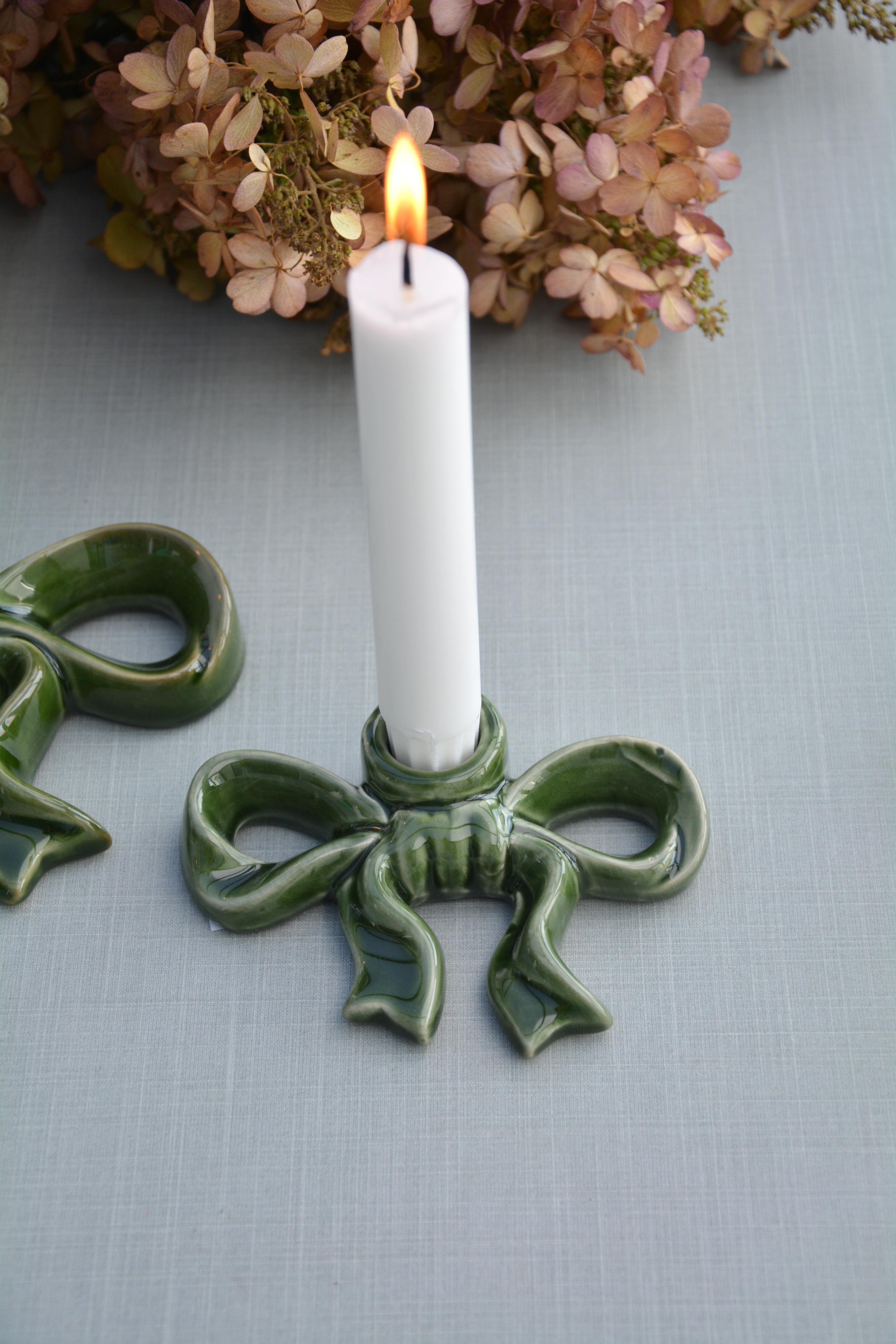 Ljusstake rosett grön liten 12 cm keramik
