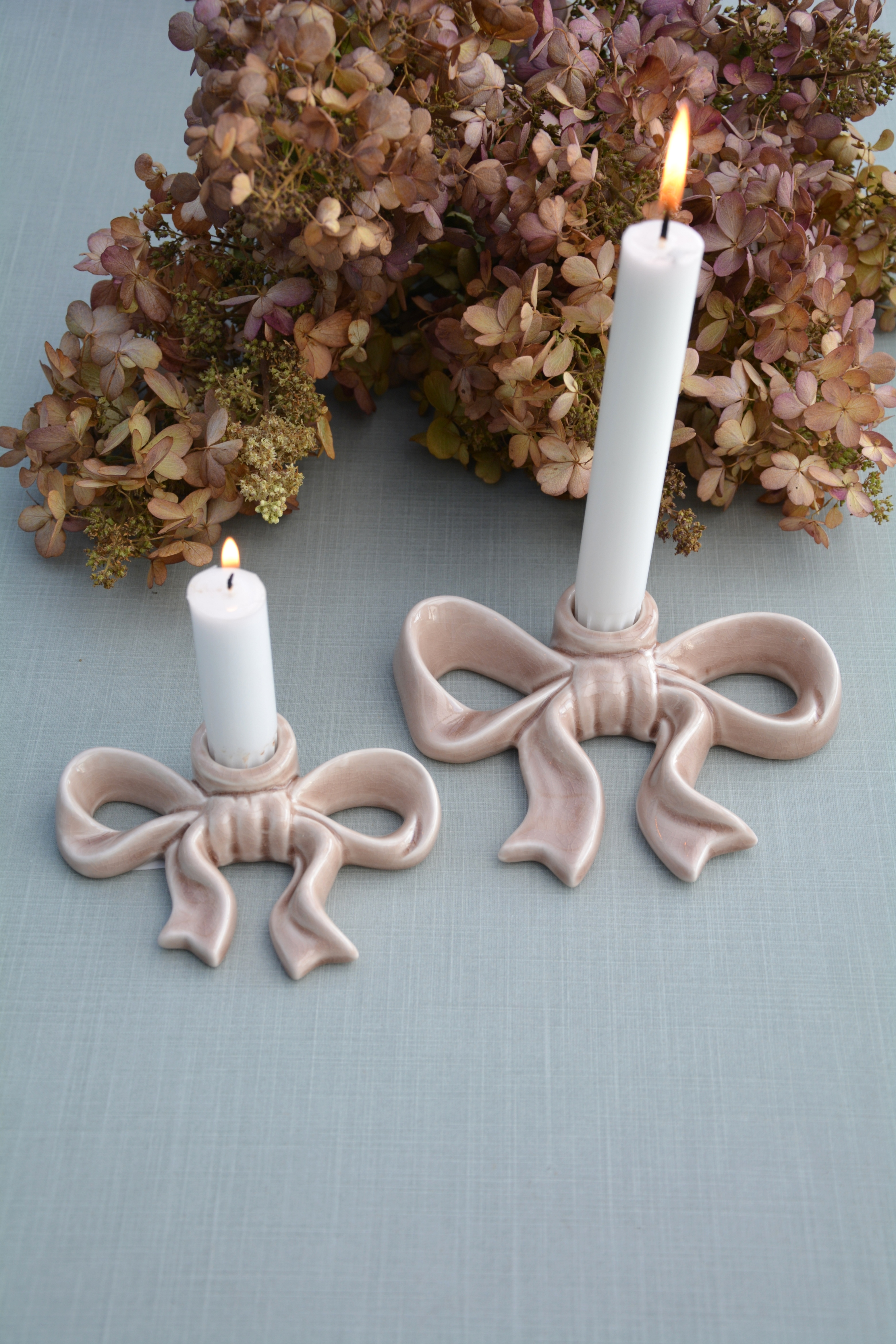 Ljusstake rosett beige stor 15 cm keramik