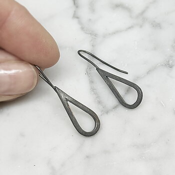 Silver earring H2O oxidised