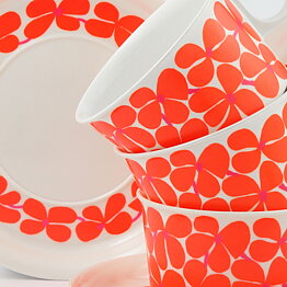Stig Lindberg (Balett 1967) Three Plastic Cups with Red Flower Decor (1)