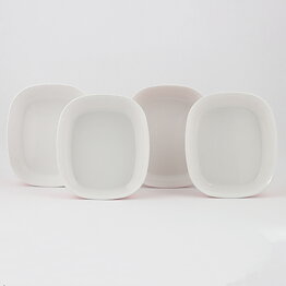 Stig Lindberg (Balett 1967) Four Plastic Bowls with Red Flower Decor 17 cm