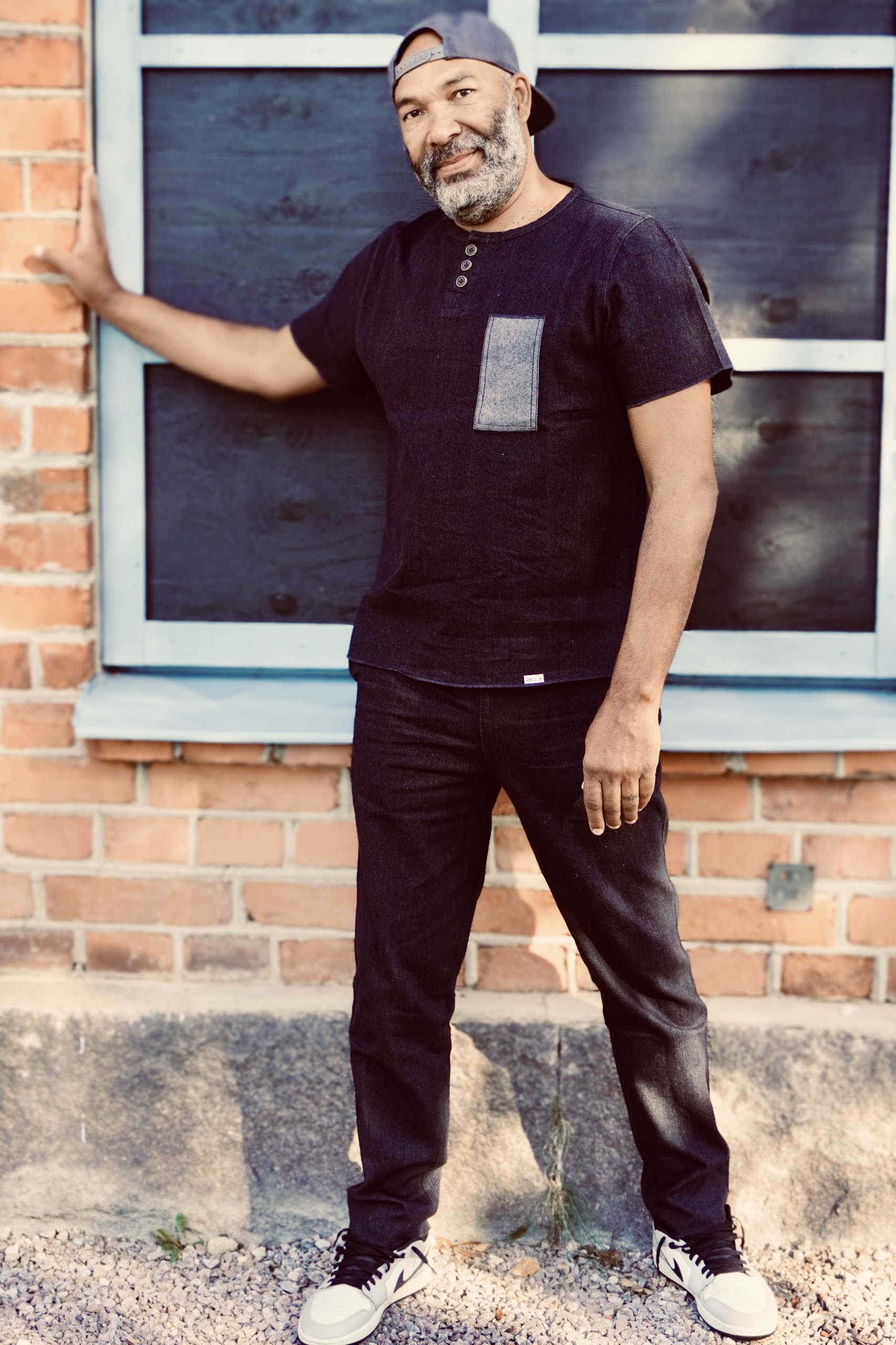 CALEB JUST DENIM CHARCOAL TOP 
