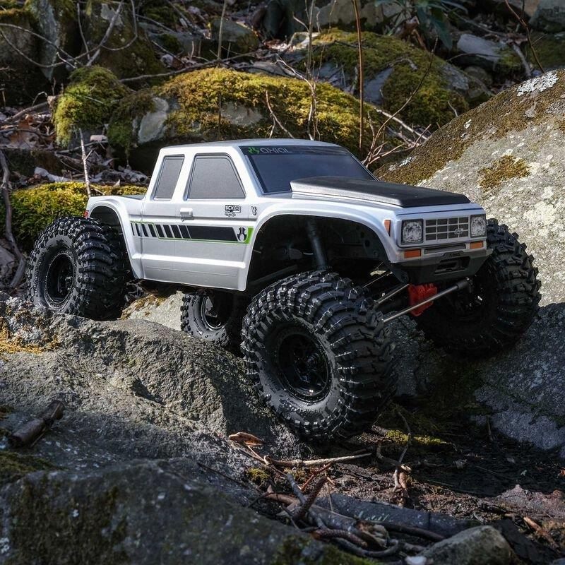 AXIAL 1/10 SCX10 III Coyote 4X4 RTR Brushed Rock Crawler, Silver - 5
