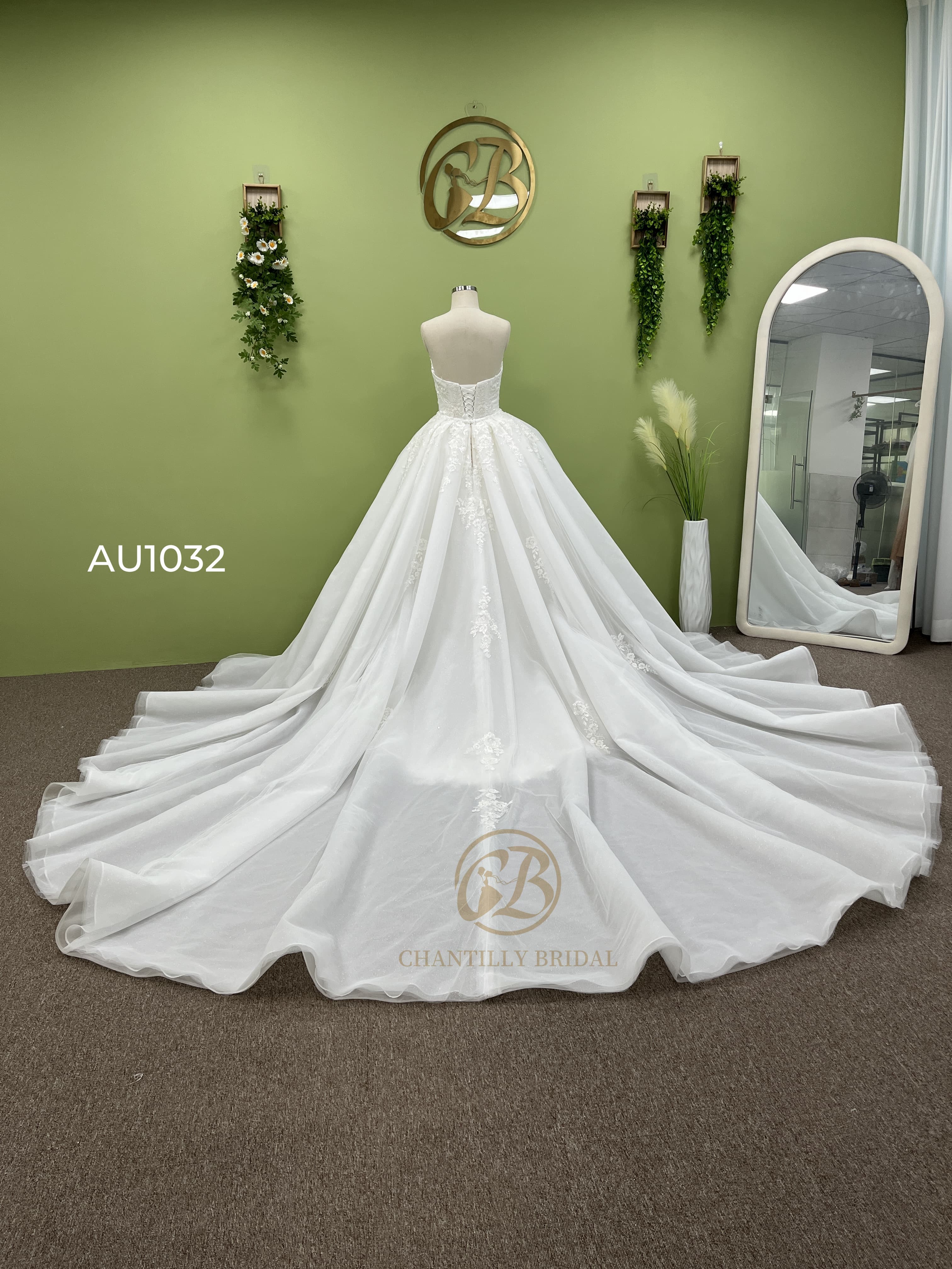 Chantilly Bridal  AU1032 - 3