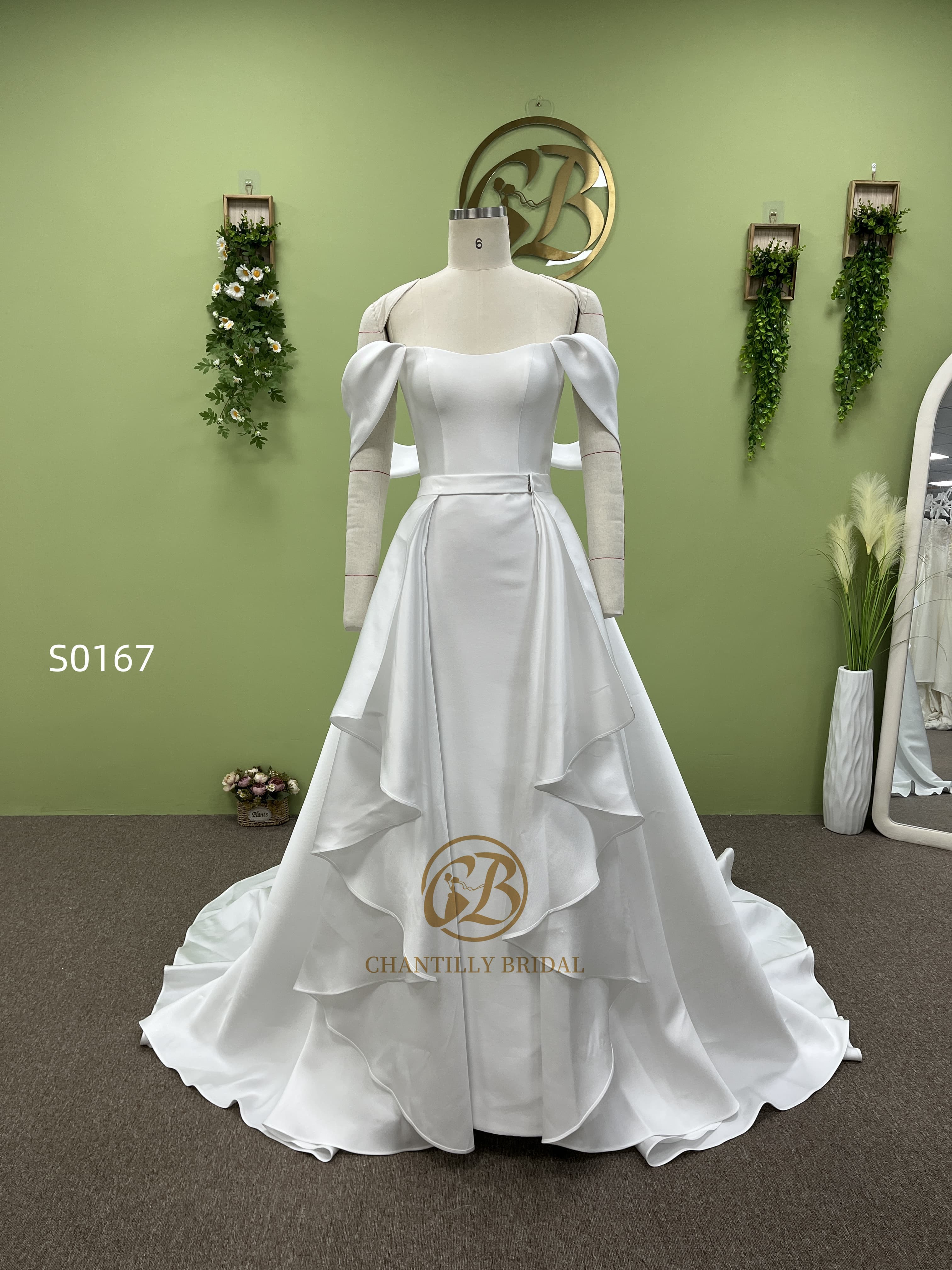 Chantilly Bridal  S0167