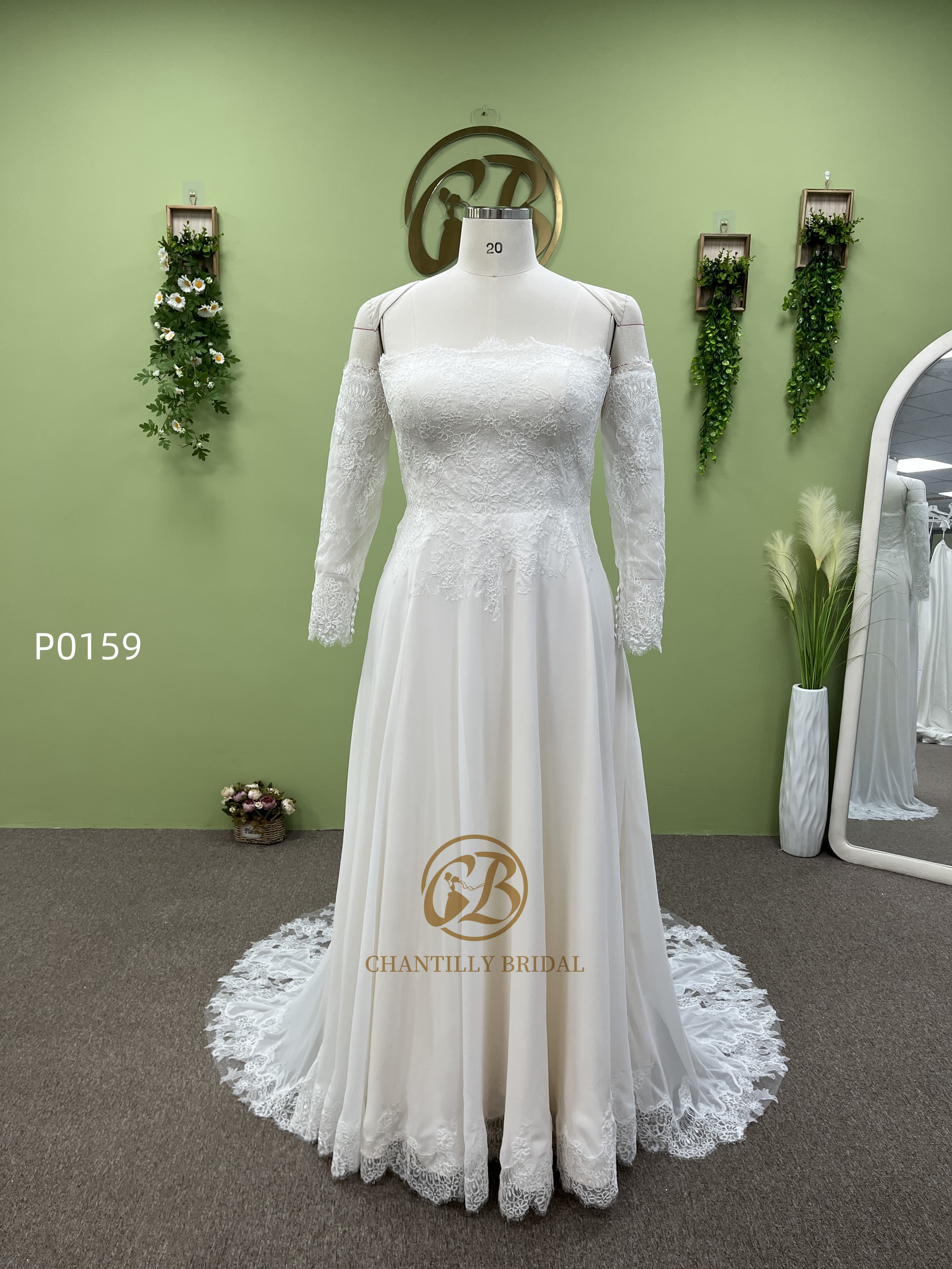 Chantilly Bridal  P0159