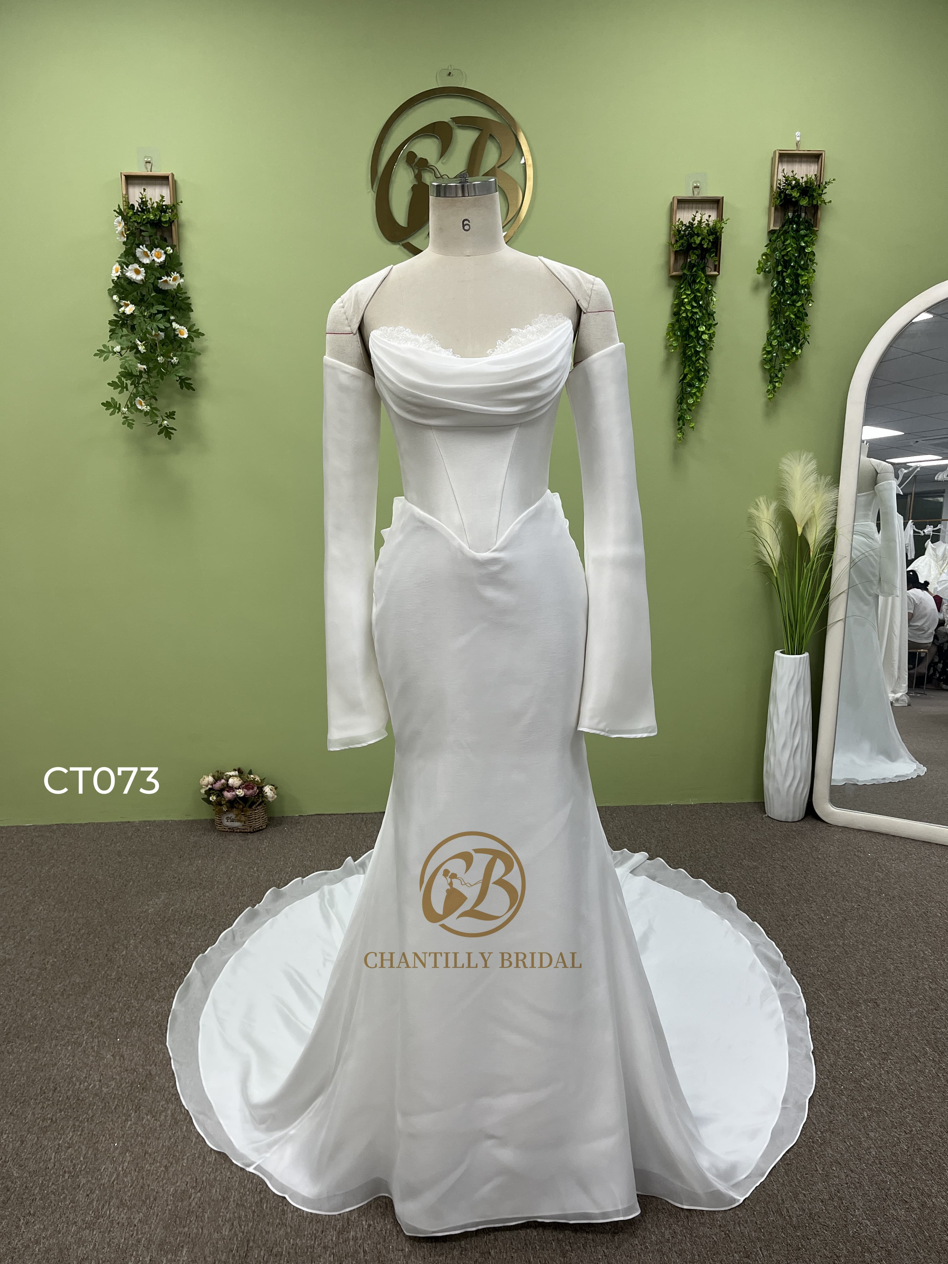 Chantilly Bridal  CT073