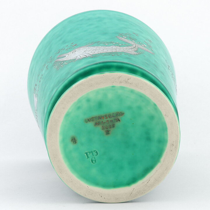 Wilhelm Kåge (Argenta 1937) Green Widening Vase with Fish Decor 16 cm