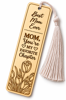 Bokmärke i trä – Mom, you’re my favorite chapter | Present till mamma
