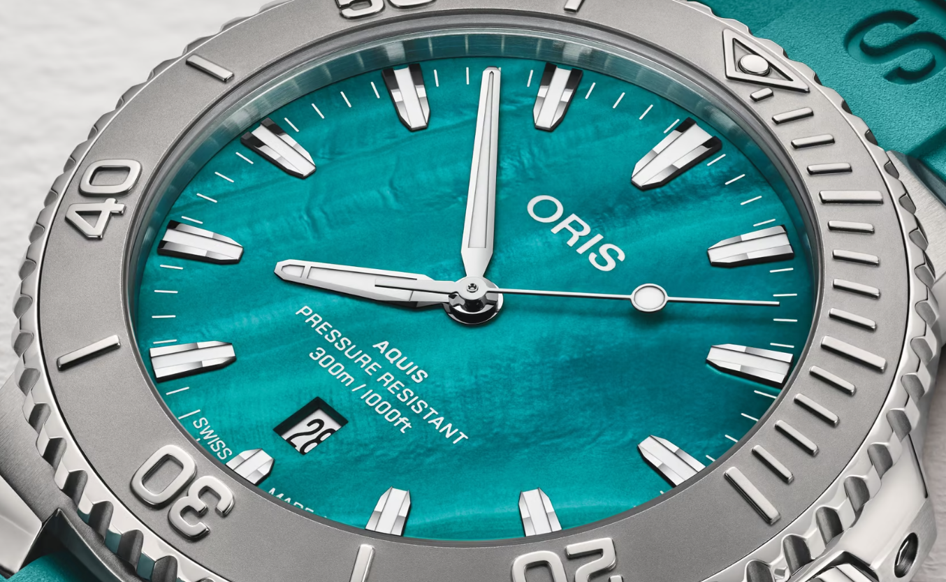 01 733 7789 4187-Set Oris Aquis Date New York Harbor Limited Edition II  43,5