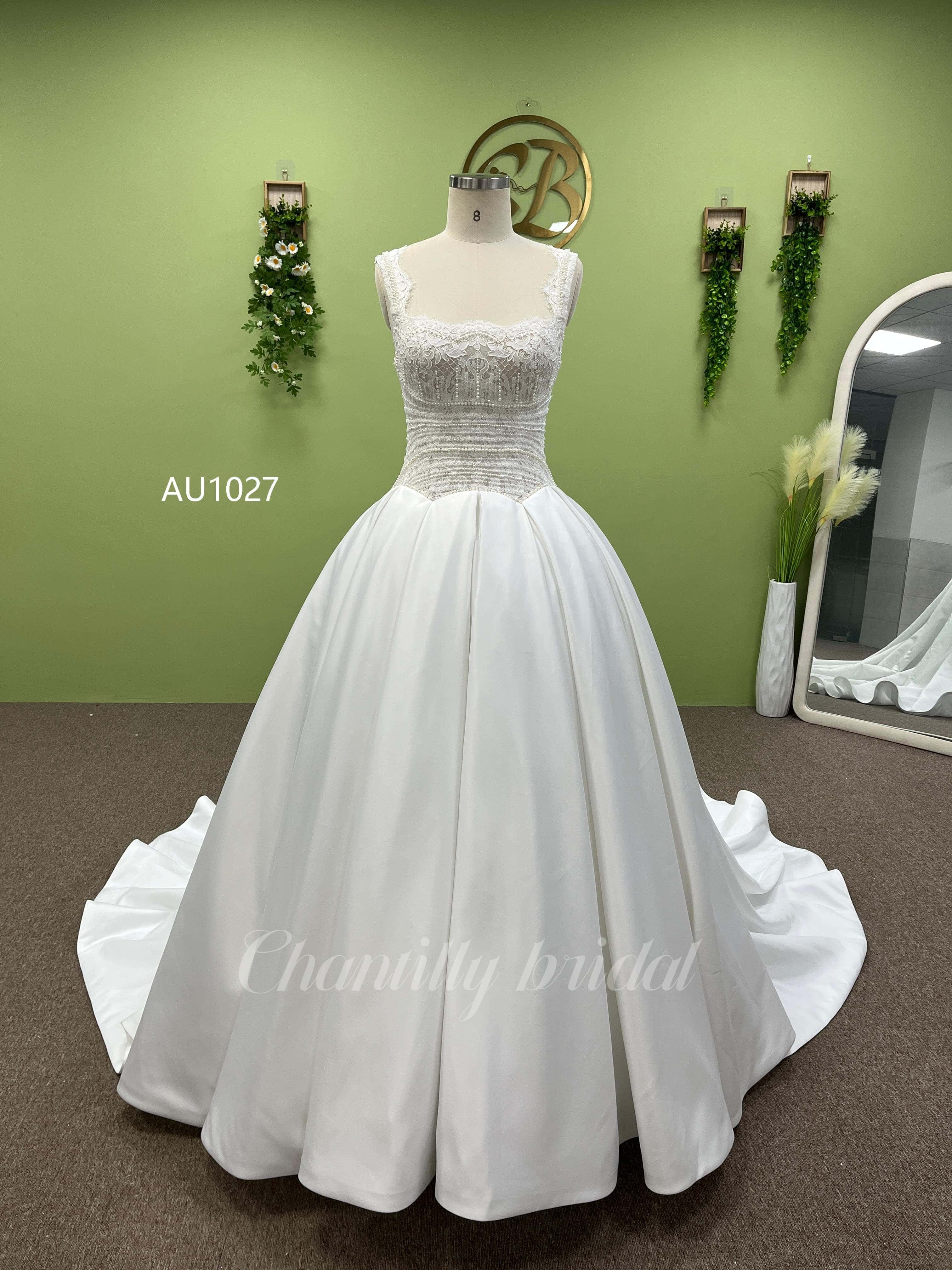 Chantilly Bridal  AU1027