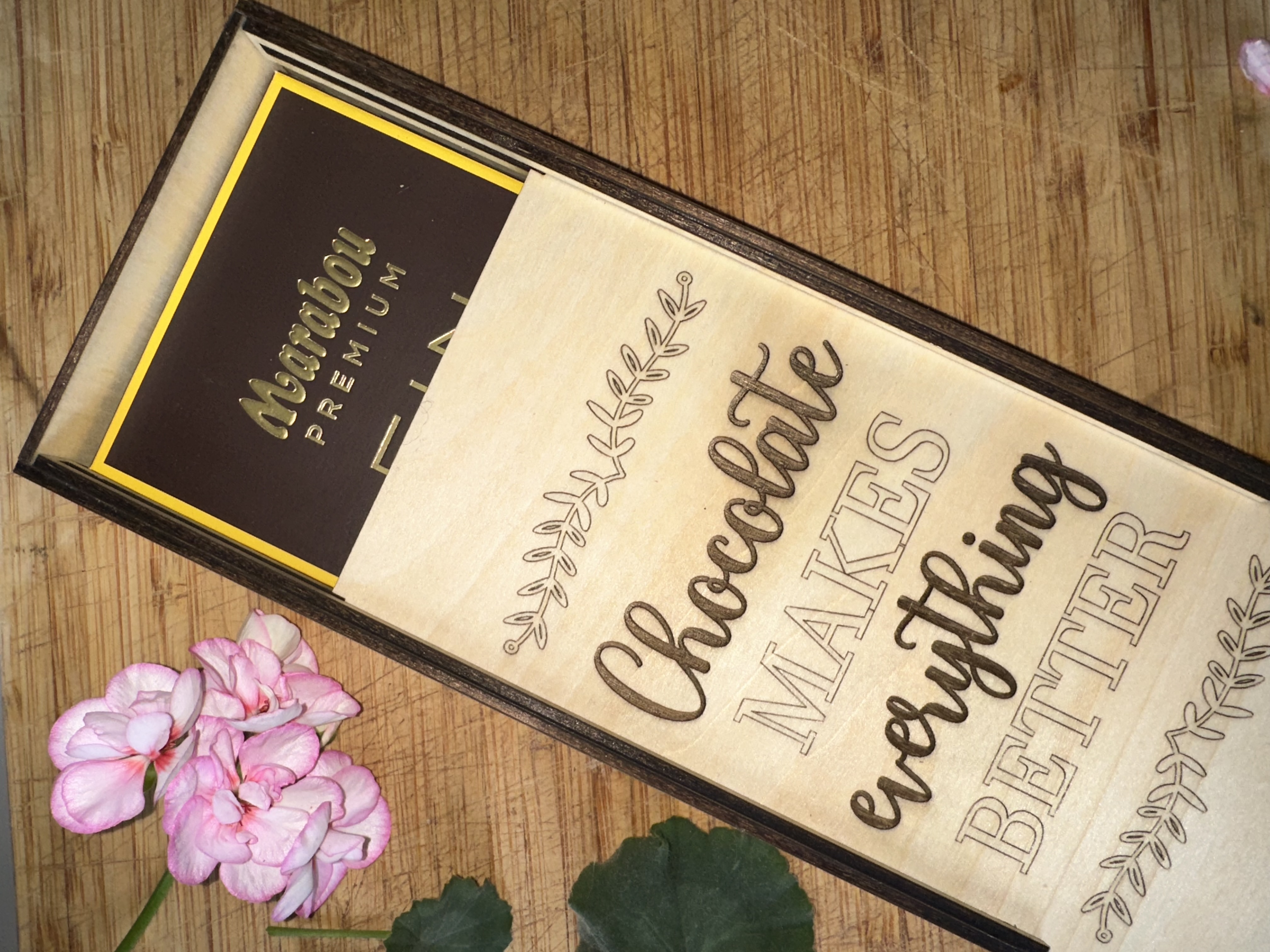 Chokladbox "Chocolate makes..." - 3