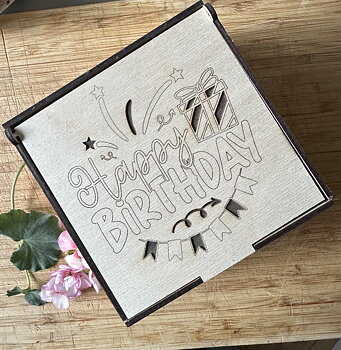 Stor ask  "Happy Birthday.."