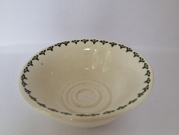 Ceramic soap dish