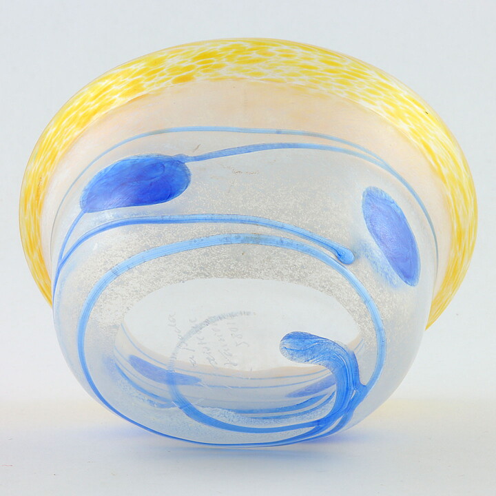 Bertil Vallien (Galaxy Blue 1982) Oval Bowl with Blue Abstract Decor 14/9 cm (2)