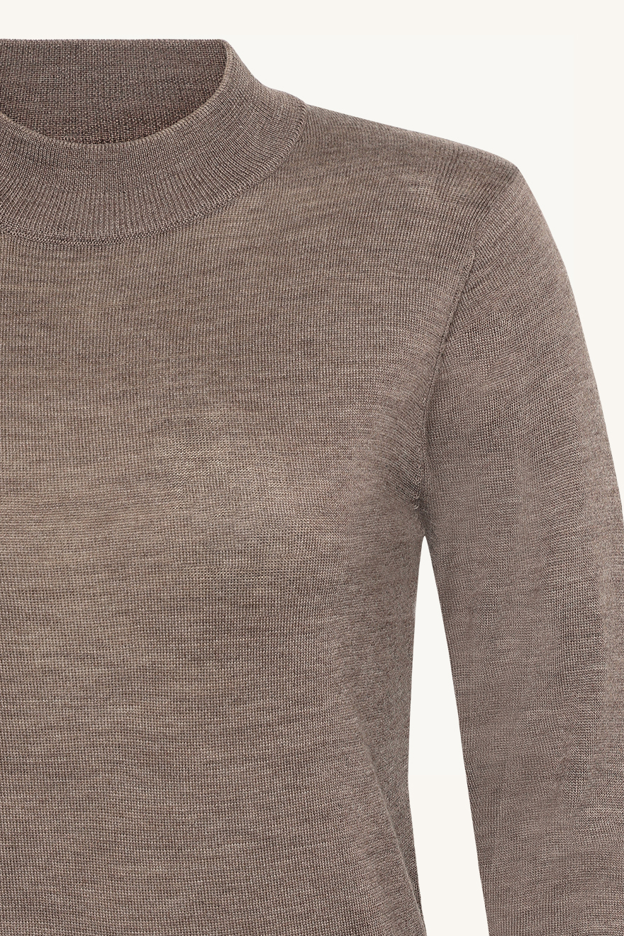 CWPaulia - Brown - Claire - 3