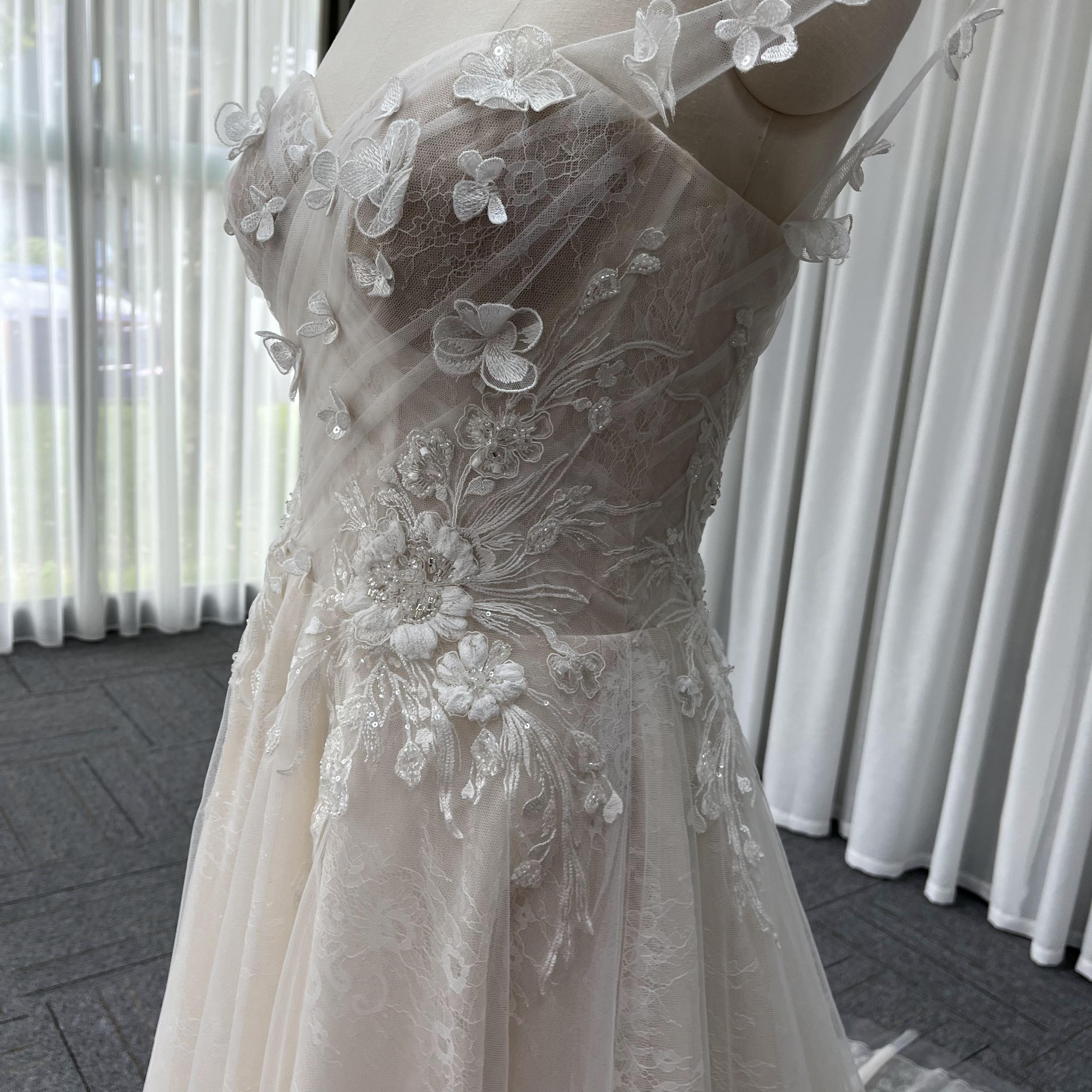 Dnnovia bridal AGD002 lagervara  - 13