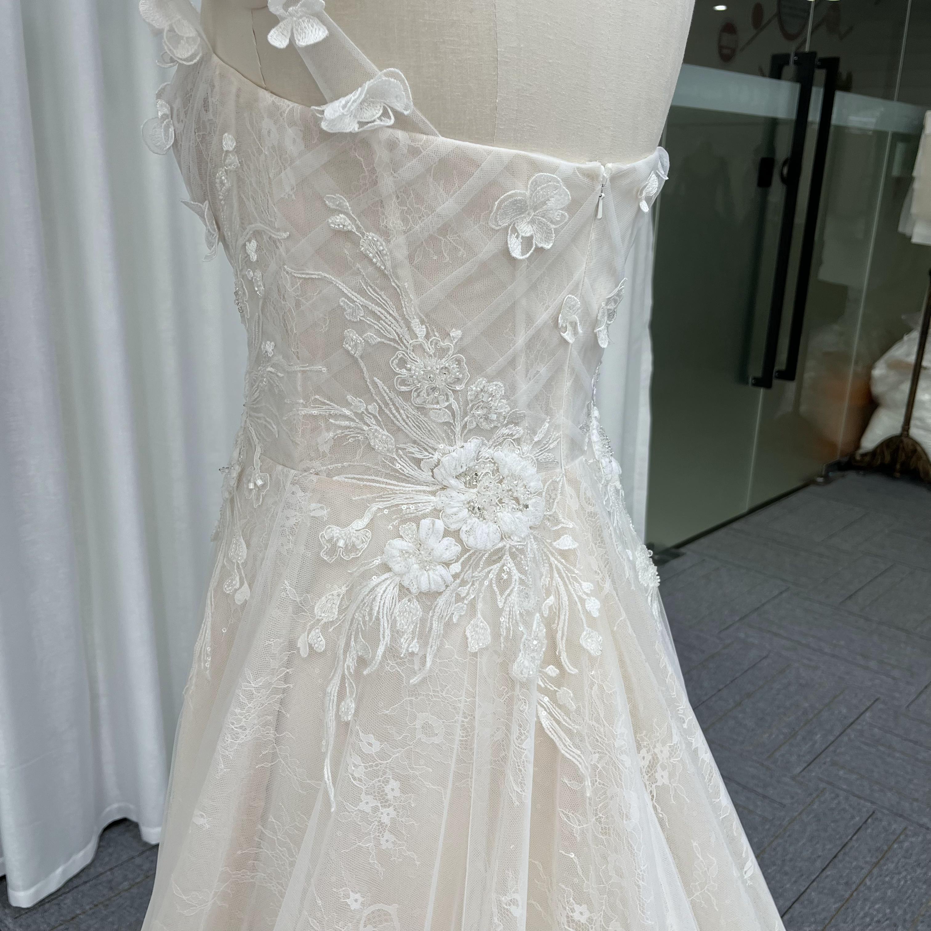 Dnnovia bridal AGD002 lagervara  - 22