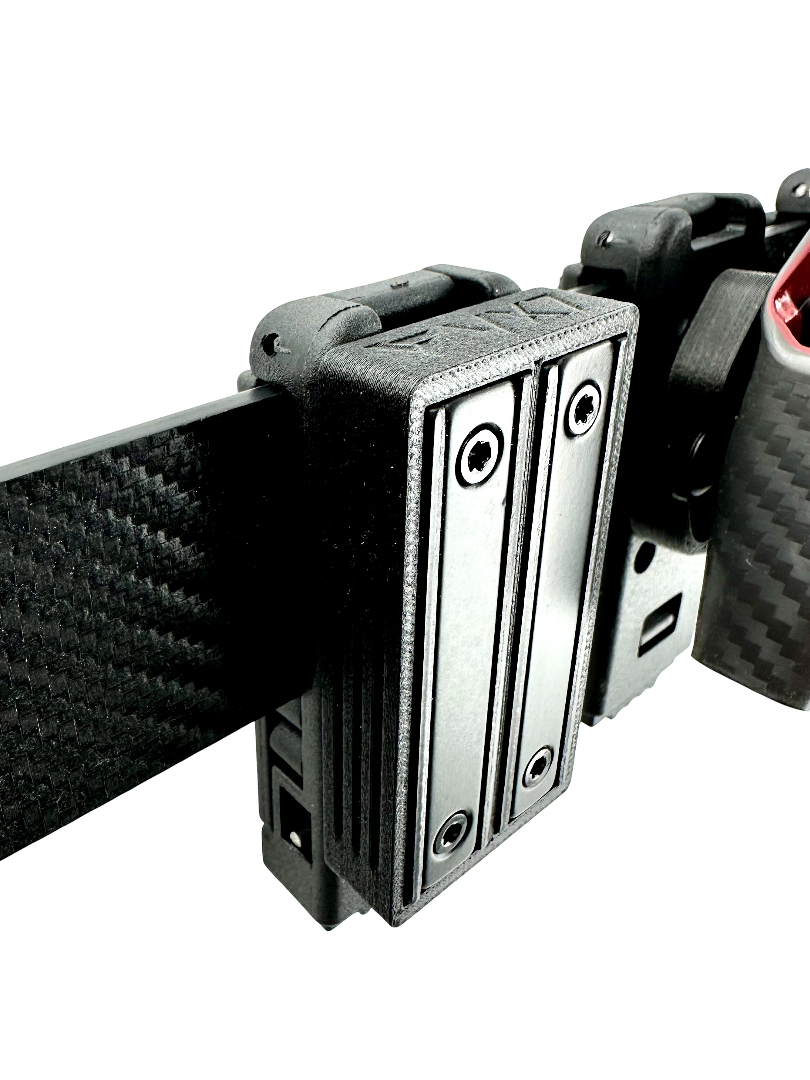 VX7 Magnetic Magazine Carrier