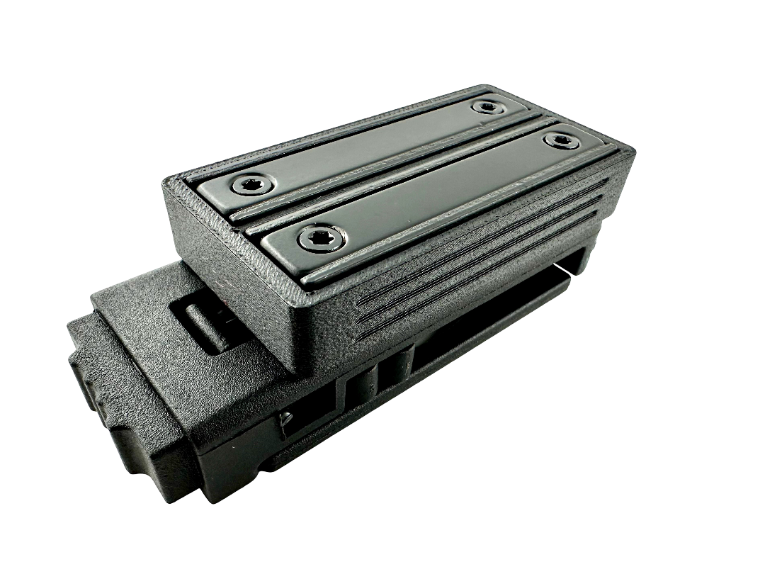 VX7 Magnetic Magazine Carrier 2