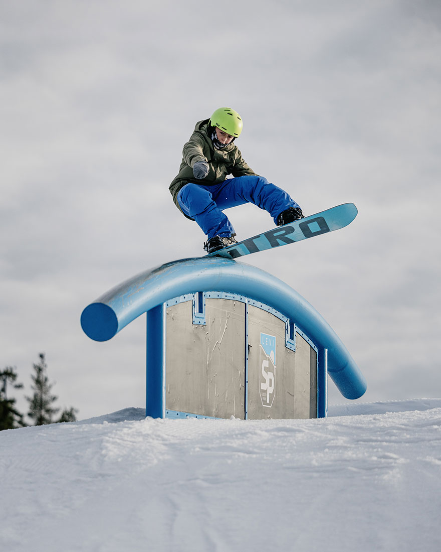 Nitro Snowboard Set - Ripper Kids 106 + Micro Charger Ultra Black XS - 8